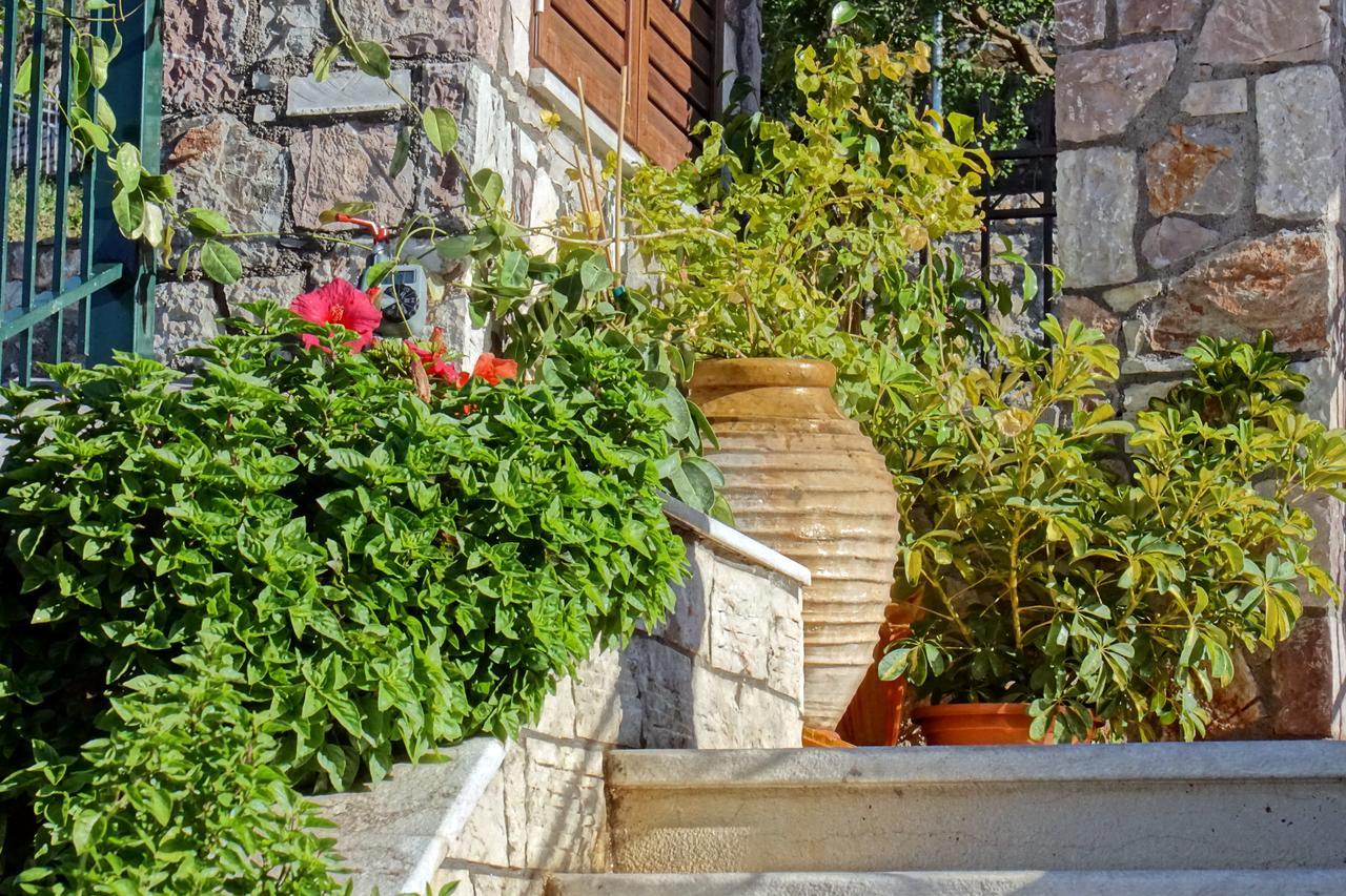 Treanto Nafpaktos Boutique Hotel Bagian luar foto